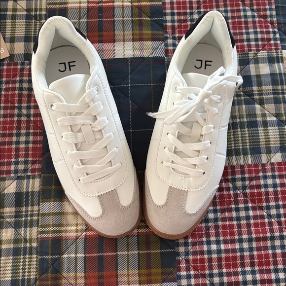 JustFab Shoes - JustFab Women's white and black Portia sneakers